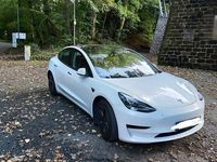 Gebraucht Tesla Model 3 Standard Range Plus 225 kW (306 PS) 2021 Weiß Limousine