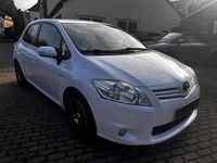 Gebraucht Toyota Auris Edition 132 PS (97 kW) 2011 Weiß Kleinwagen
