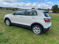 Gebraucht VW T-Cross Basis 95 PS (69 kW) 2024 Ascotgrau SUV