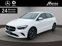 Gebraucht Mercedes B180 136 PS (100 kW) 2024 Unilack polarweiß Kleinwagen