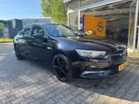 Gebraucht Opel Insignia Selection 140 PS (102 kW) 2018 Blau Limousine