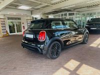 Gebraucht Mini ONE Essential 102 PS (75 kW) 2022 Schwarz Kleinwagen