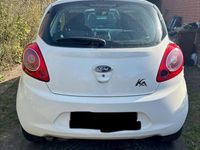 Gebraucht Ford Ka 69 PS (50 kW) 2012 Weiß Kleinwagen