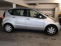 Gebraucht Mercedes A150 95 PS (69 kW) 2010 Silber Limousine