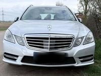 Gebraucht Mercedes E250 Avantgarde 204 PS (150 kW) 2012 Silber Kombi