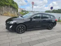 Gebraucht Ford Focus Titanium 120 PS (88 kW) 2021 Schwarz Limousine