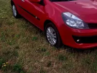 Gebraucht Renault Clio 107 PS (78 kW) 2006 Rot Kleinwagen