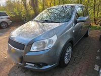 Gebraucht Chevrolet Aveo 84 PS (61 kW) 2009 Silber Kleinwagen