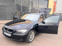 Gebraucht BMW 320 177 PS (130 kW) 2007 Schwarz Kombi