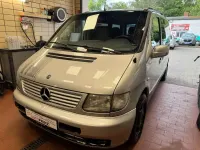 Gebraucht Mercedes V200 102 PS (75 kW) 2001 Bril.silver metallic mb 9744 Van / Kleinbus