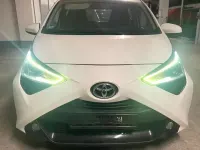 Gebraucht Toyota Aygo Connect Style 120 PS (88 kW) 2012 Weiß Kleinwagen