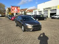 Gebraucht Ford Focus 101 PS (74 kW) 2017 Braun Limousine