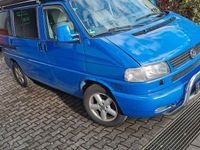 Usado VW Multivan 151 HP (111 kW) 2002 Azul Monovolume