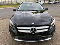 gebraucht Mercedes GLA220 d 4Matic 7G-DCT Style