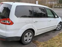 Gebraucht Ford Galaxy 140 PS (102 kW) 2014 Weiß Van / Kleinbus