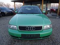 Gebraucht Audi A4 125 PS (91 kW) 1996 Grün Kombi