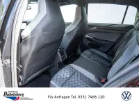 Gebraucht VW Golf VIII R-line 150 PS (110 kW) 2022 Schwarz Limousine