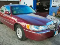 Gebraucht Lincoln Town Car 235 PS (172 kW) 1998 Rot Limousine
