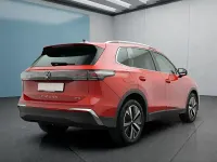 Gebraucht VW Tiguan 150 PS (110 kW) 2024 Rot SUV