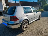 Gebraucht VW Golf IV 100 PS (73 kW) 2002 Silber Kleinwagen