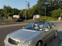 Gebraucht Mercedes E270 Avantgarde 177 PS (130 kW) 2003 Silber Limousine