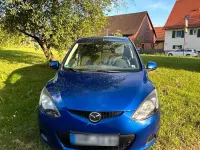 Gebraucht Mazda 2 75 PS (55 kW) 2010 Blau Kleinwagen