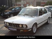 Gebraucht BMW 520 125 PS (91 kW) 1984 Alpin weiss Limousine