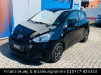 Gebraucht Hyundai i10 67 PS (49 kW) 2019 Schwarz Kleinwagen