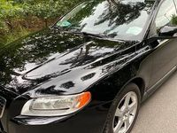 Gebraucht Volvo V70 136 PS (100 kW) 2009 Schwarz Kombi