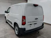 Gebraucht Peugeot Partner 131 PS (96 kW) 2025 Weiß Van / Kleinbus