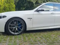 Gebraucht BMW M550 Performance 381 PS (280 kW) 2017 Weiß Limousine