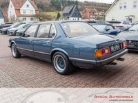 Gebraucht BMW 732 197 PS (144 kW) 1983 Blau Limousine