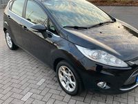 Gebraucht Ford Fiesta 97 PS (71 kW) 2012 Schwarz Kleinwagen