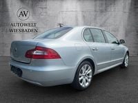 Gebraucht Skoda Superb Elegance 160 PS (117 kW) 2010 Silber Limousine