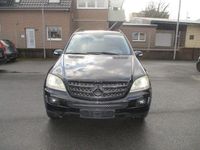 Gebraucht Mercedes ML320 224 PS (164 kW) 2008 Schwarz SUV