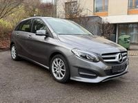 Gebraucht Mercedes B200 Urban 156 PS (114 kW) 2015 Grau Van / Kleinbus