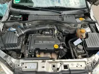 Gebraucht Opel Corsa 80 PS (58 kW) 2005 Silber Kleinwagen