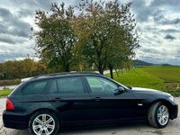 Gebraucht BMW 320 163 PS (119 kW) 2007 Schwarz Kombi
