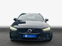 Gebraucht Volvo V60 Plus 197 PS (144 kW) 2025 Schwarz Kombi