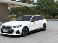 Neu BMW 550e Performance 489 PS (359 kW) 2026 Weiß Limousine