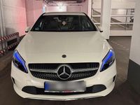 Gebraucht Mercedes A200 136 PS (100 kW) 2017 Weiß Kleinwagen