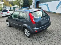 Używany Ford Fiesta 80 KM (58 kW) 2007 Szary Hatchback