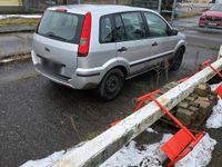 Gebraucht Ford Fusion 70 PS (51 kW) 2003 Silber Kleinwagen