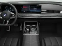 Gebraucht BMW M760e Comfort Edition 571 PS (419 kW) 2025 Schwarz Limousine