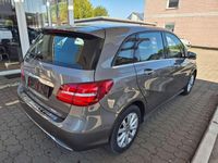 Gebraucht Mercedes B180 122 PS (89 kW) 2016 Grau Van / Kleinbus