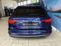 Gebraucht Audi A4 Advanced 136 PS (100 kW) 2020 Blau metallic Kombi