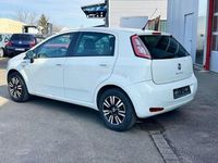 Gebraucht Fiat Punto Young 69 PS (50 kW) 2014 Colore esterno (bianco divino) Kleinwagen