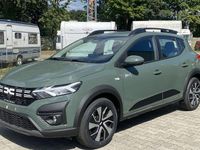 Neu Dacia Sandero Expression 91 PS (66 kW) 2025 Grün Kleinwagen