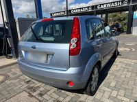 Gebraucht Ford Fiesta 80 PS (58 kW) 2006 Blau Kleinwagen