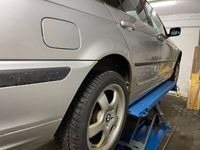 gebraucht BMW 330 xi Touring - Schalter - Allrad - TÜV neu